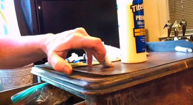 Glue to Wood Veneer Repair