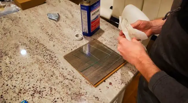 Glue for Glass to Wood