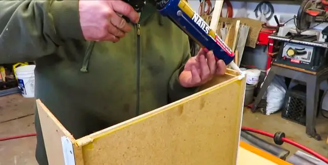 Gluing Particle Board